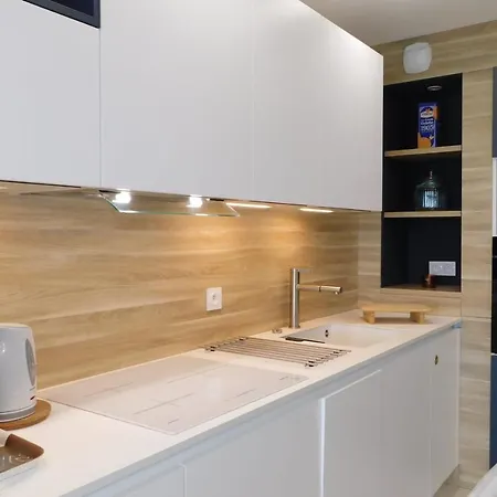 Spacious 2-bedroom In Egee With Parking And Air Conditi * Cannes